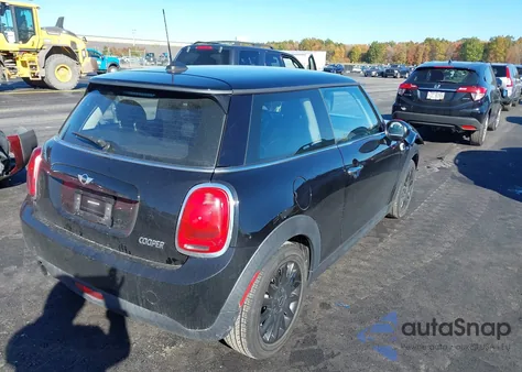 2017 Mini Hardtop Cooper from USA, damaged, VIN WMWXP5C39H2G61023
